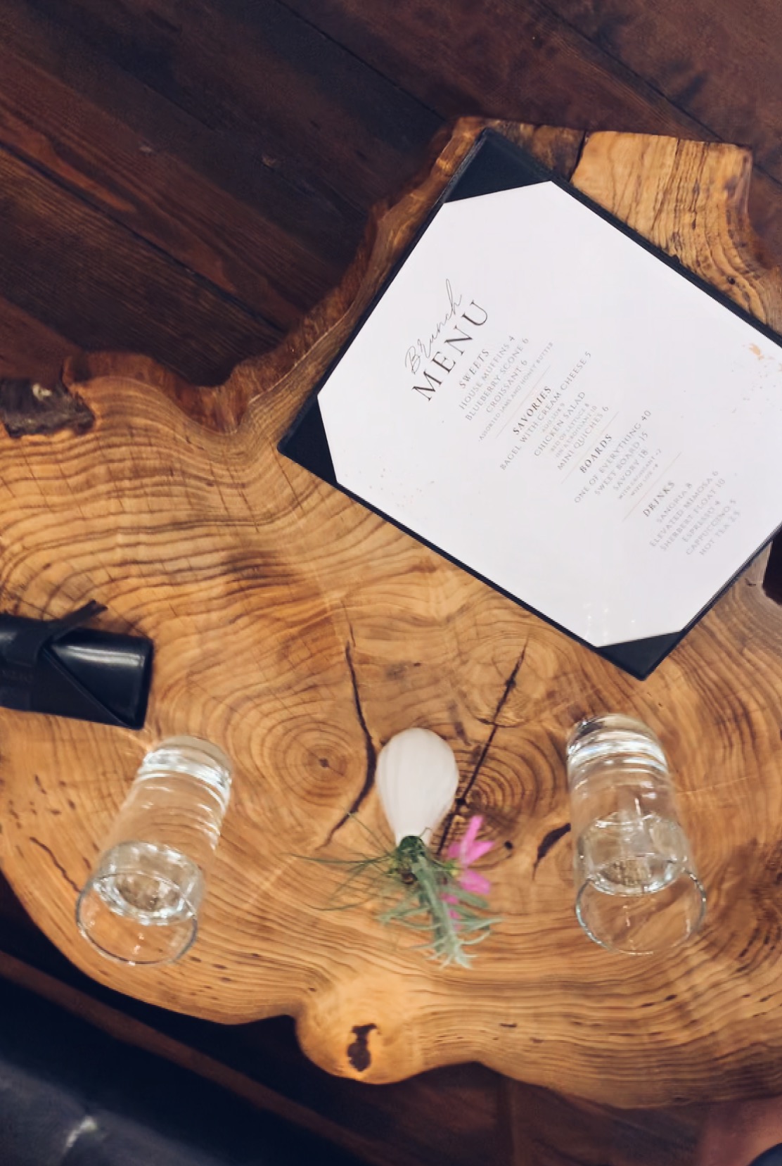 See Clarksville’s ONLY Wine Bar! WCVQFM Q108