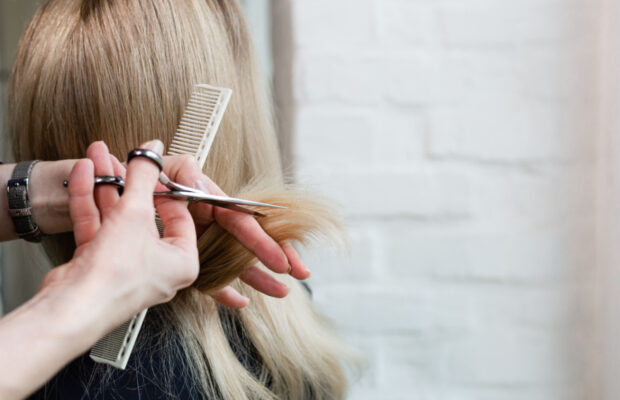 Clarksville Women Cutting Their Own Hair